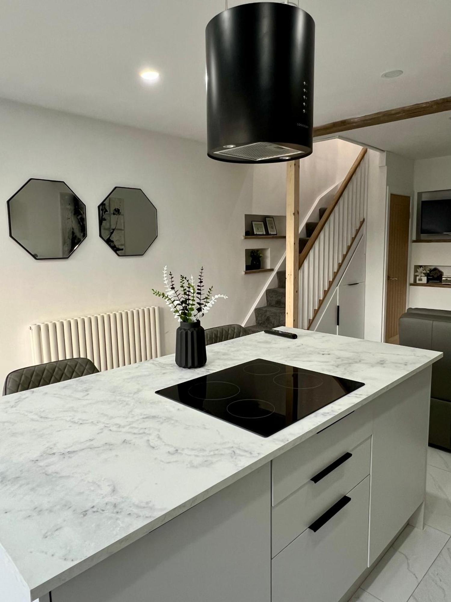 Lewys Tai Bach Villa Aberaman Bagian luar foto